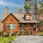 Smoky Mountain Gem Mtn View Hot Tub Grill
