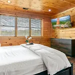 3 Lazy Bears Chalet