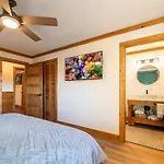 Spacious & Family Friendly Cabin In Gatlinburg