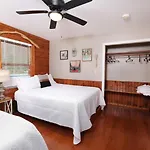 A Bear Creek By Colonial Properties