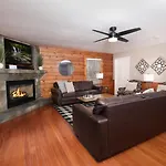 A Bear Creek By Colonial Properties