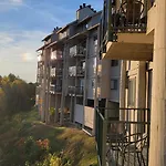 Mountain View Retreats