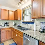 1 Mi To Gatlinburg Strip Cozy Cabin With Hot Tub!