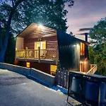 Smokies View Pools Pickleball Wood Fireplace Hottub Early Check