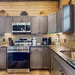Rocky Top Ridge Retreat