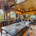 Rocky Top Ridge Retreat