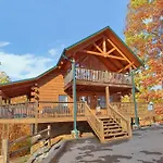 Moonshiner\'S Legacy Holiday Home