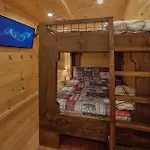 Barrel Top Lodge