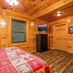 Mountain Magic Holiday Home