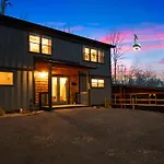 Luxury Gatlinburg Cabin, Heated Pool, Theater, Hot Tub