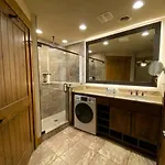 2 King Suites At Westgate Resorts, Gatlinburg, Sleeps 8 People With Waterpark, Minigolf, Zipline,