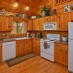 Bearfoot Memories Holiday Home