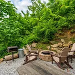 Big Bear Bend Gatlinburg Chalet Village