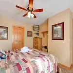 Knotty\'N Nice - Two Bedroom Home