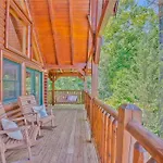 Mountain Dreams Ii- Three-Bedroom Cabin