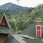 Downtown Gatlinburg Apartment