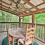 A-Frame Cabin With Hot Tub Less Than 1 Mi To Ober Gatlinburg