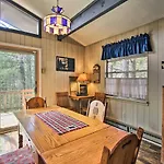Quiet Cabin With Mountain Views About 3 Mi To Gatlinburg