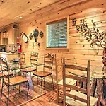 Rustic Gatlinburg Chalet With Hot Tub 2 Mi To Town