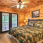 Expansive Gatlinburg Cabin Hot Tub, Deck And Grill!