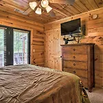 Expansive Gatlinburg Cabin Hot Tub, Deck And Grill!