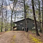 Quiet Cabin With Mountain Views About 3 Mi To Gatlinburg