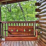 Breathtaking View Cabin With Game Room And Hot Tub!