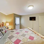 Roundette Cabin
