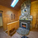 Mountain View Lodge 5 Bedroom Cabin