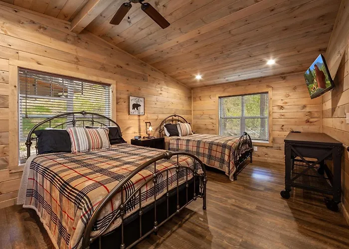Creekside Manor Too Cabin