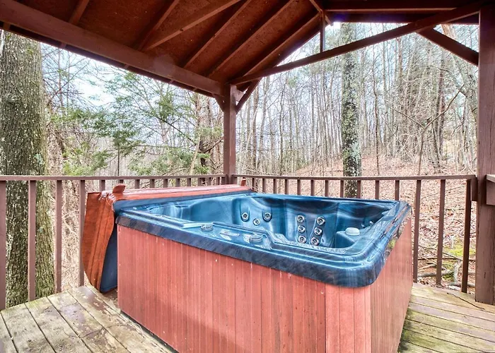 Overview, 2 Bedrooms, Grill, Hot Tub, Pool Table, Sleeps 6