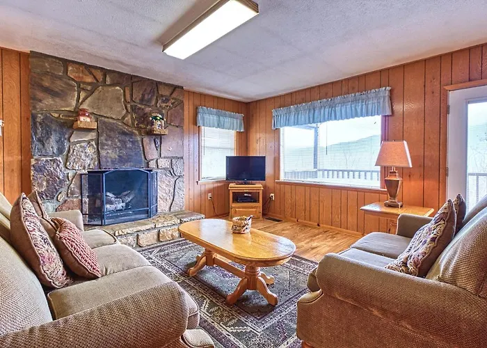 Park View 1, 2 Bedrooms, Mountain View, Hot Tub, Sleeps 4