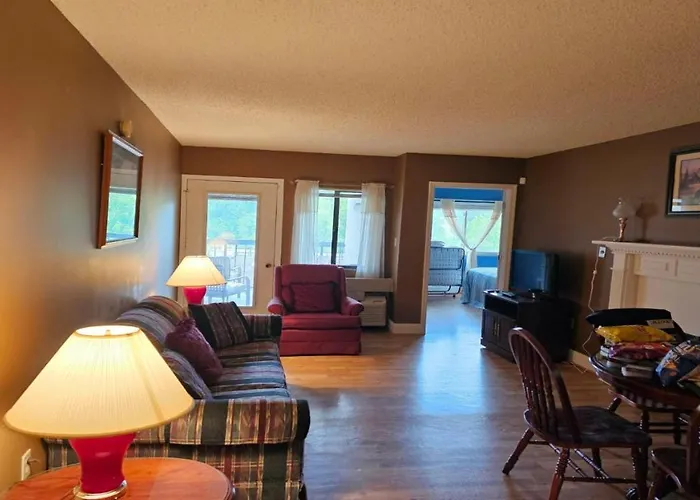 Gatlinburg Chateau Condo 307