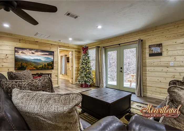 Hidden Creek Cottage! New Cottage In Gatlinburg