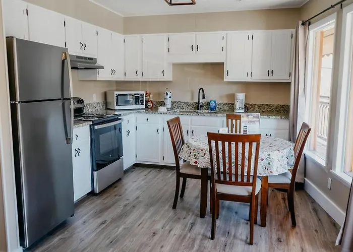 Charming Suite In Downtown Gatlinburg