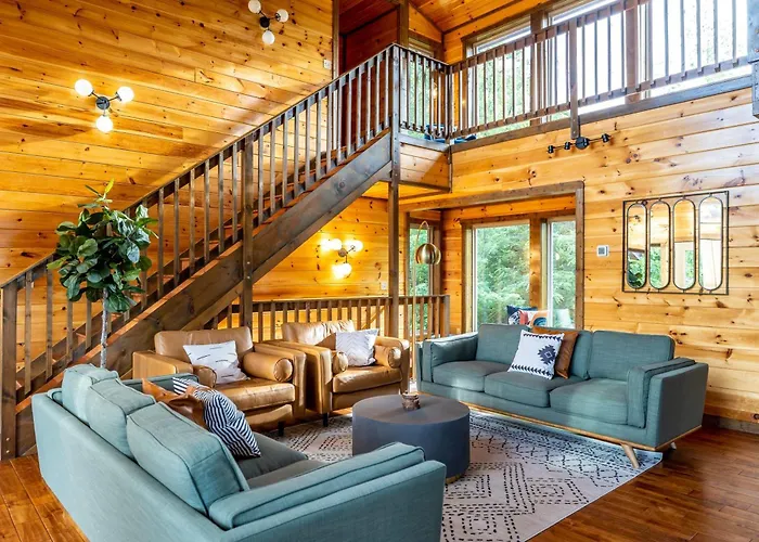 The Solstice - Amenities Galore Mountain Retreat