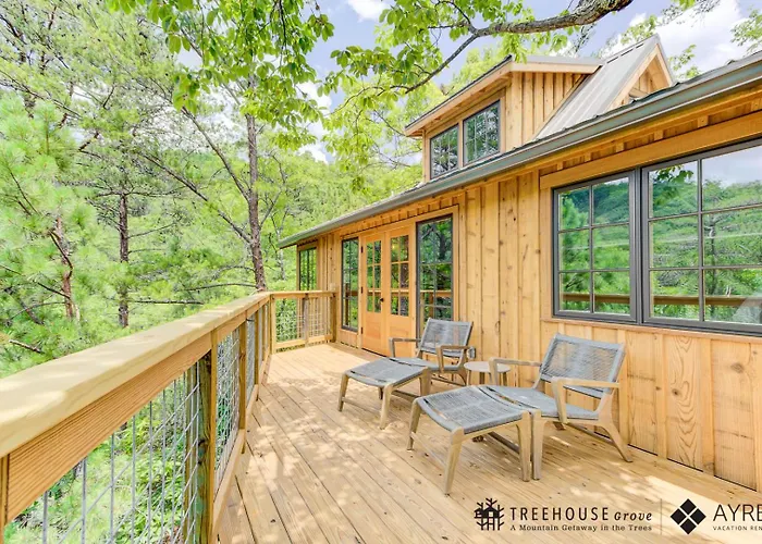 The Moosewood In Treehouse Grove At Norton Creek