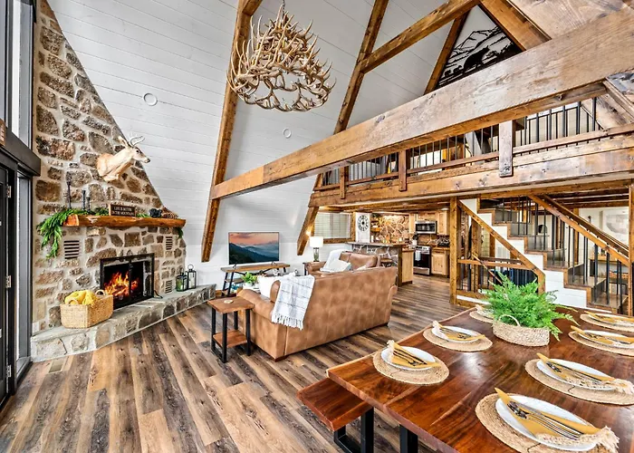 High Bear Activity, Handicap Ramp, Hot Tub, Fire Table, Game Room, Family Cabin