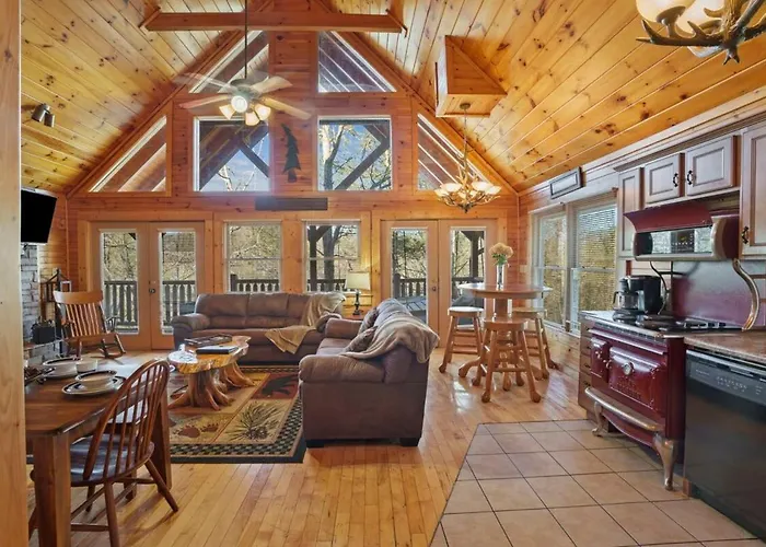 Stunning Mountain Cabin W Hot Tub