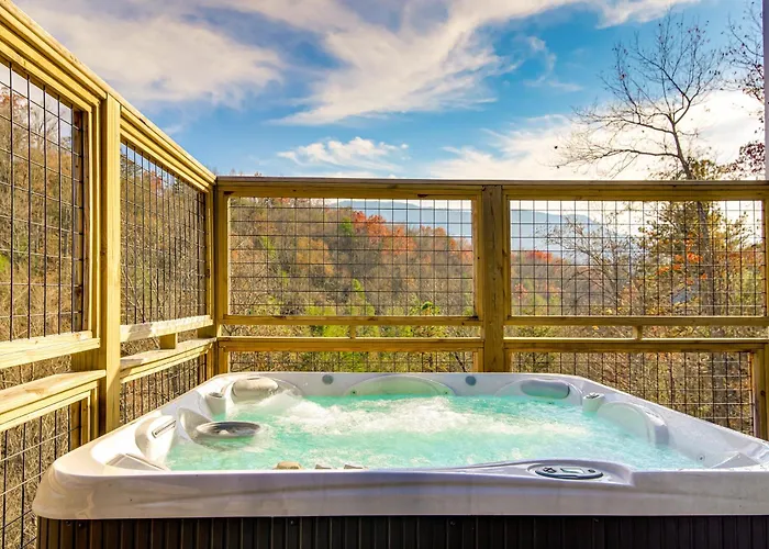 Gatlinburg Cabin With Game Room, Hot Tub And Mtn Views