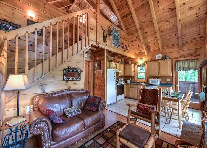 Twilight Ridge, 1 Bedroom, Sleeps 4, Game Room, Wifi, Mountain Views