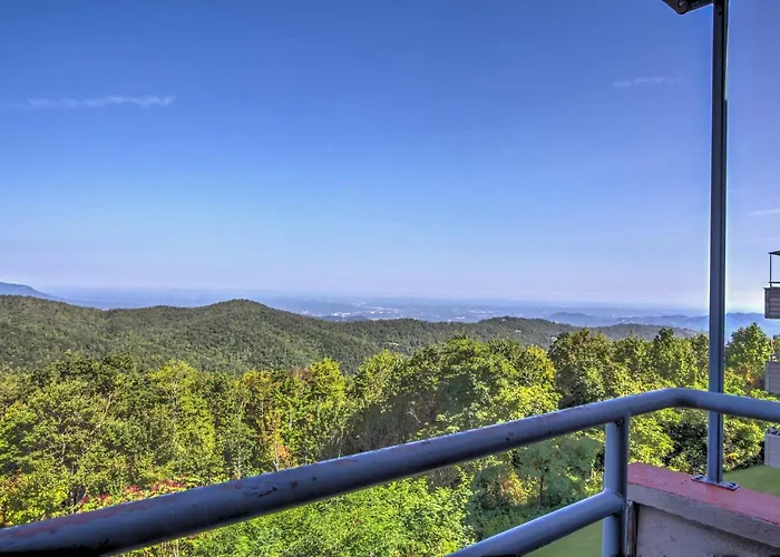 Gatlinburg Mountaintop Condo With Balcony And Views!