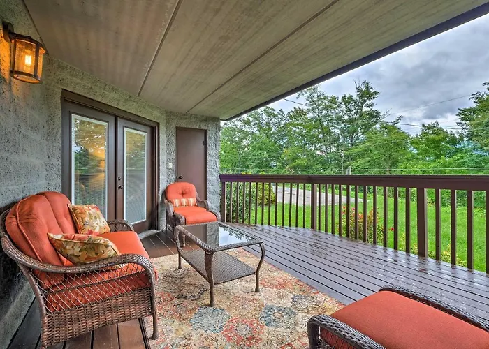 Chalet Village Upper Alpine Condo With Pool Access!
