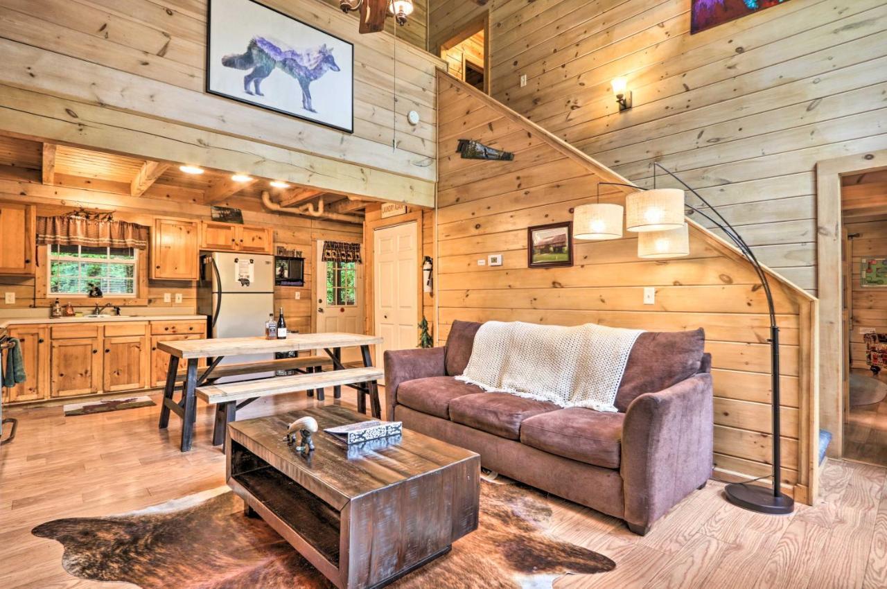 Holiday home Cabin In The Woods With Hot Tub, Fire Pit Gatlinburg