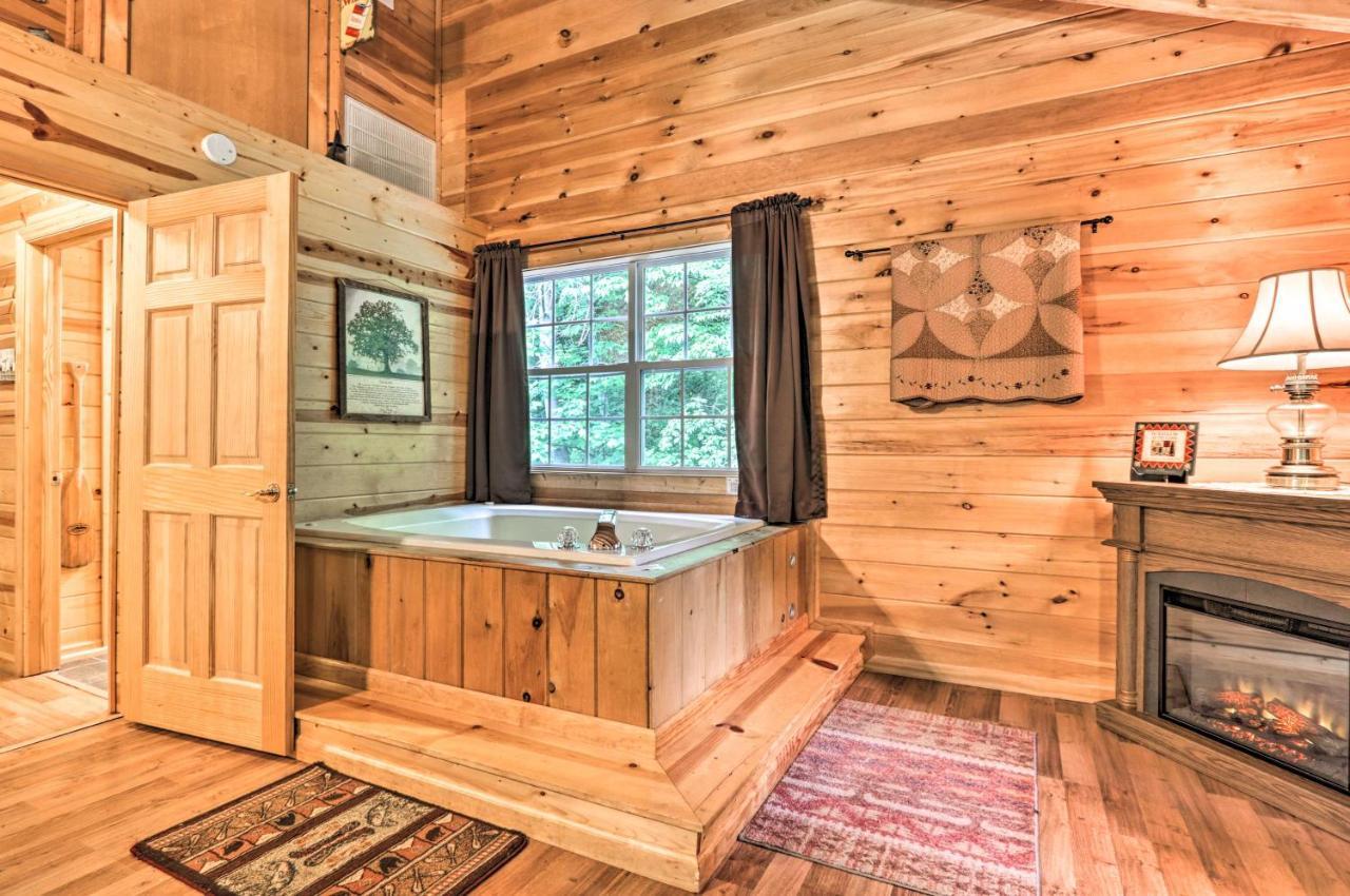 Cabin In The Woods With Hot Tub, Fire Pit