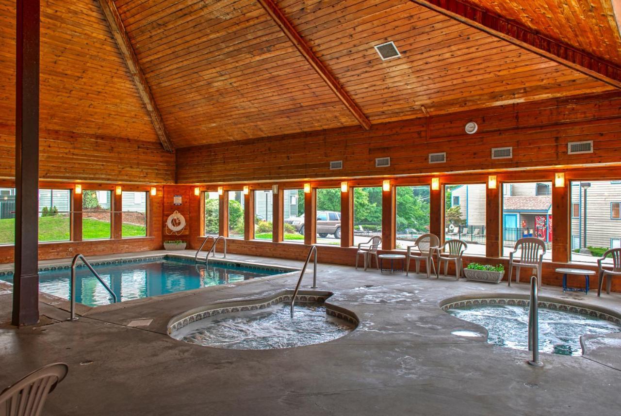 Summit View Apartment