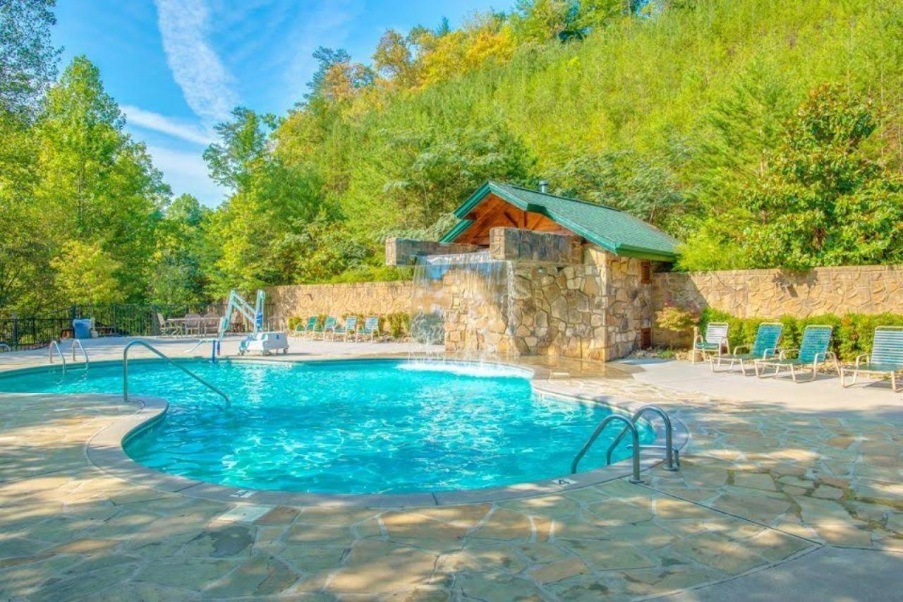 Smoky Mountain Views *