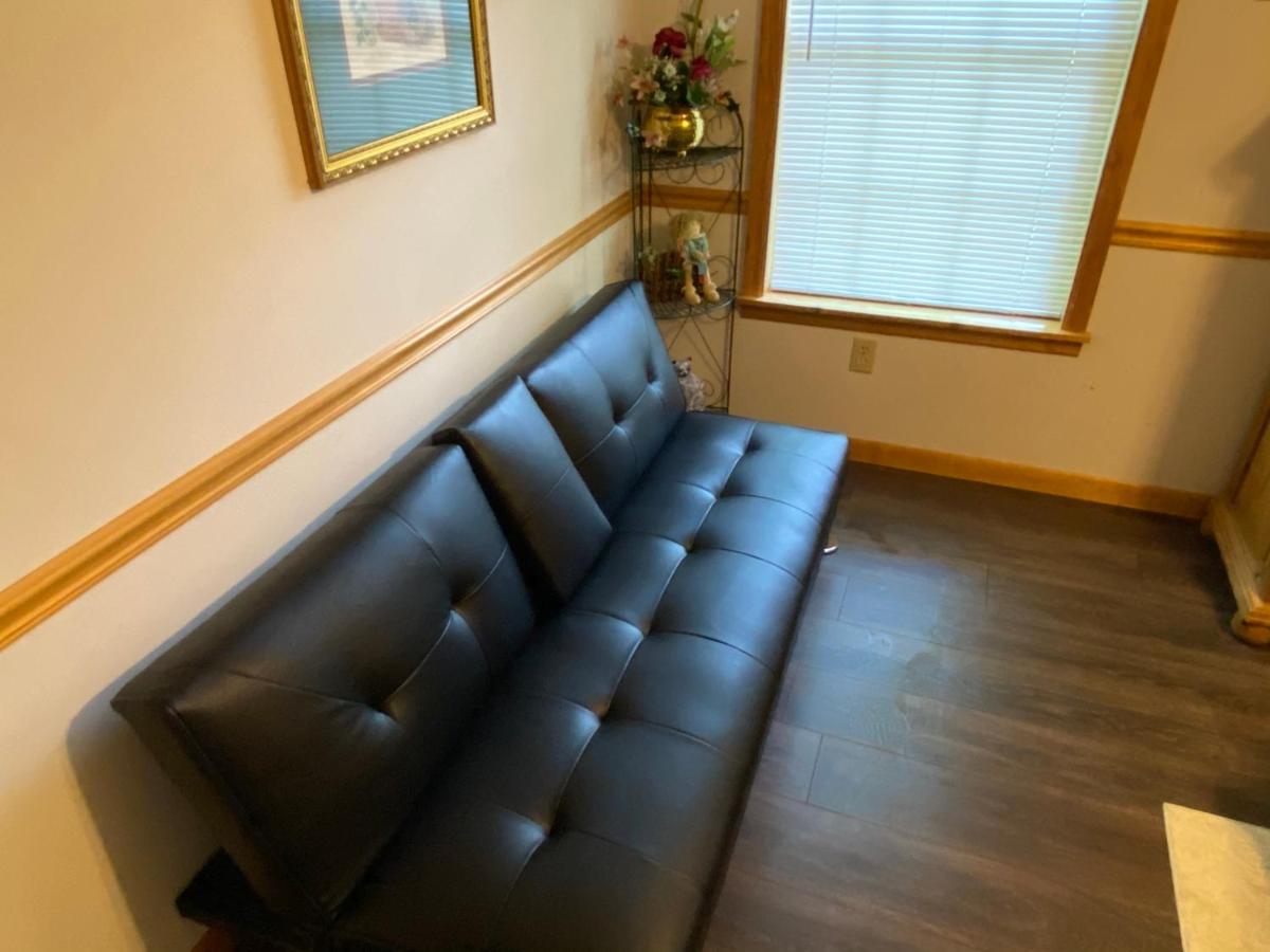 Mountain View 5 Bedroom Cabin Holiday home *