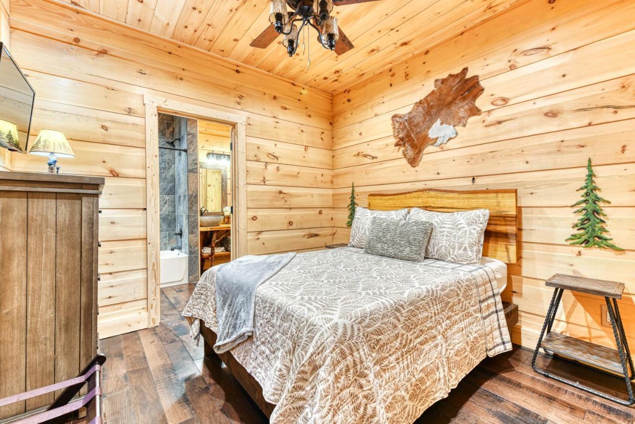 Chalet The Grand Fir Gatlinburg