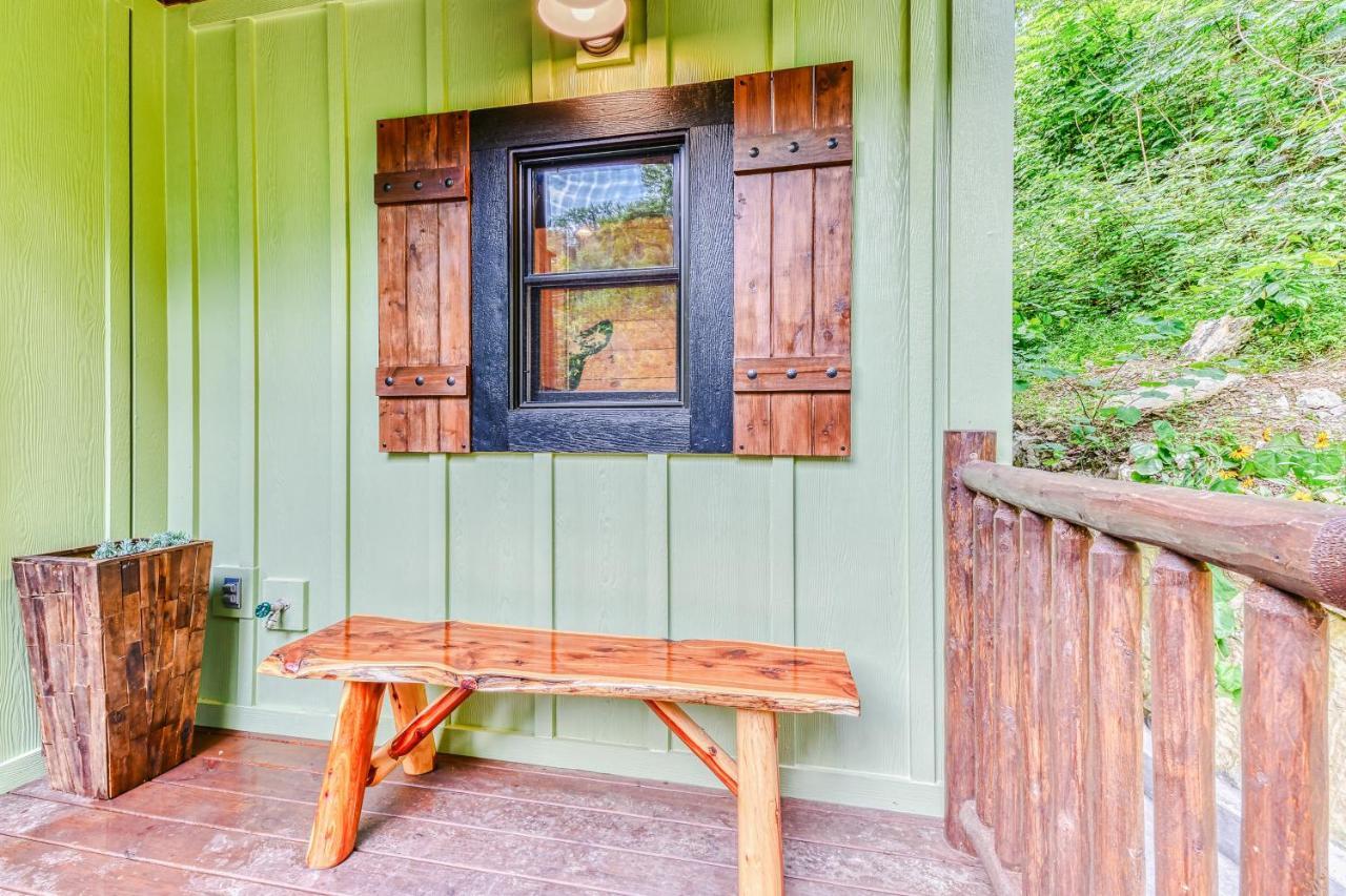 The Grand Fir * Gatlinburg